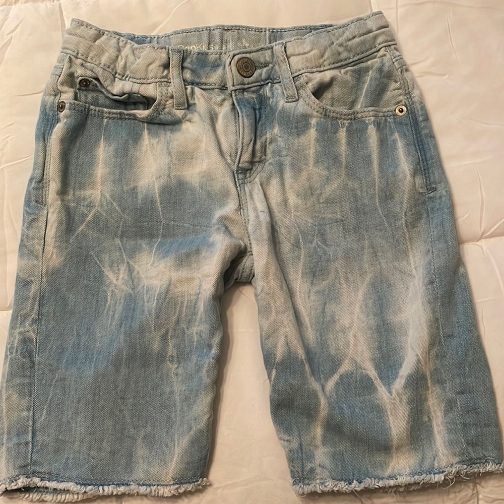 Girls Gap Bermuda shirts size 8